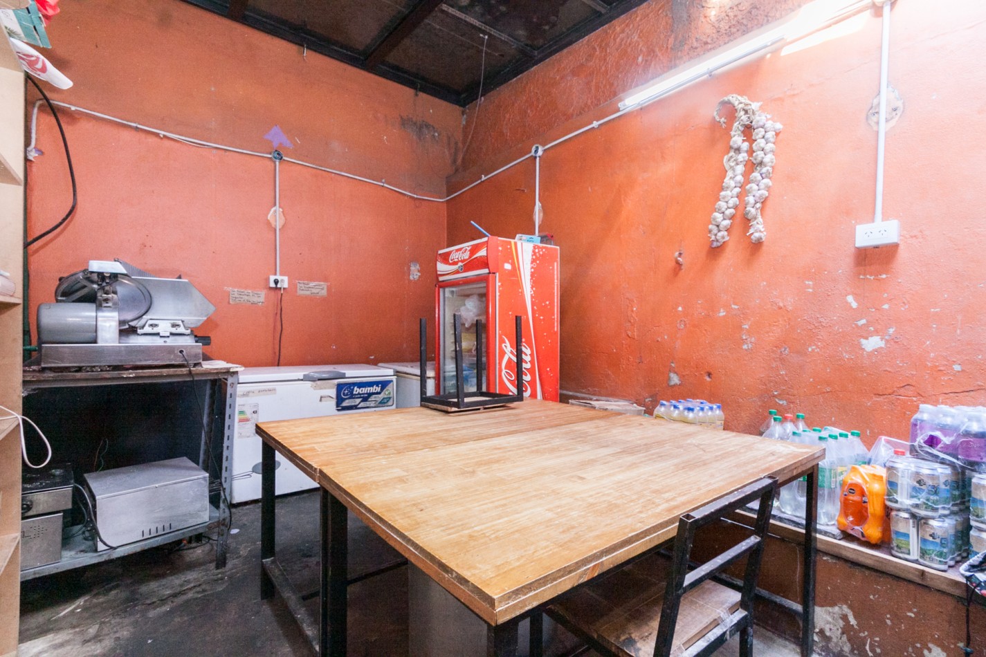 VENTA FONDO DE COMERCIO - RESTO BAR "EL MORRO STREET FOOD" - EXCELENTE UBICACION S/ Av. Hipolito Yrigoyen al 4200