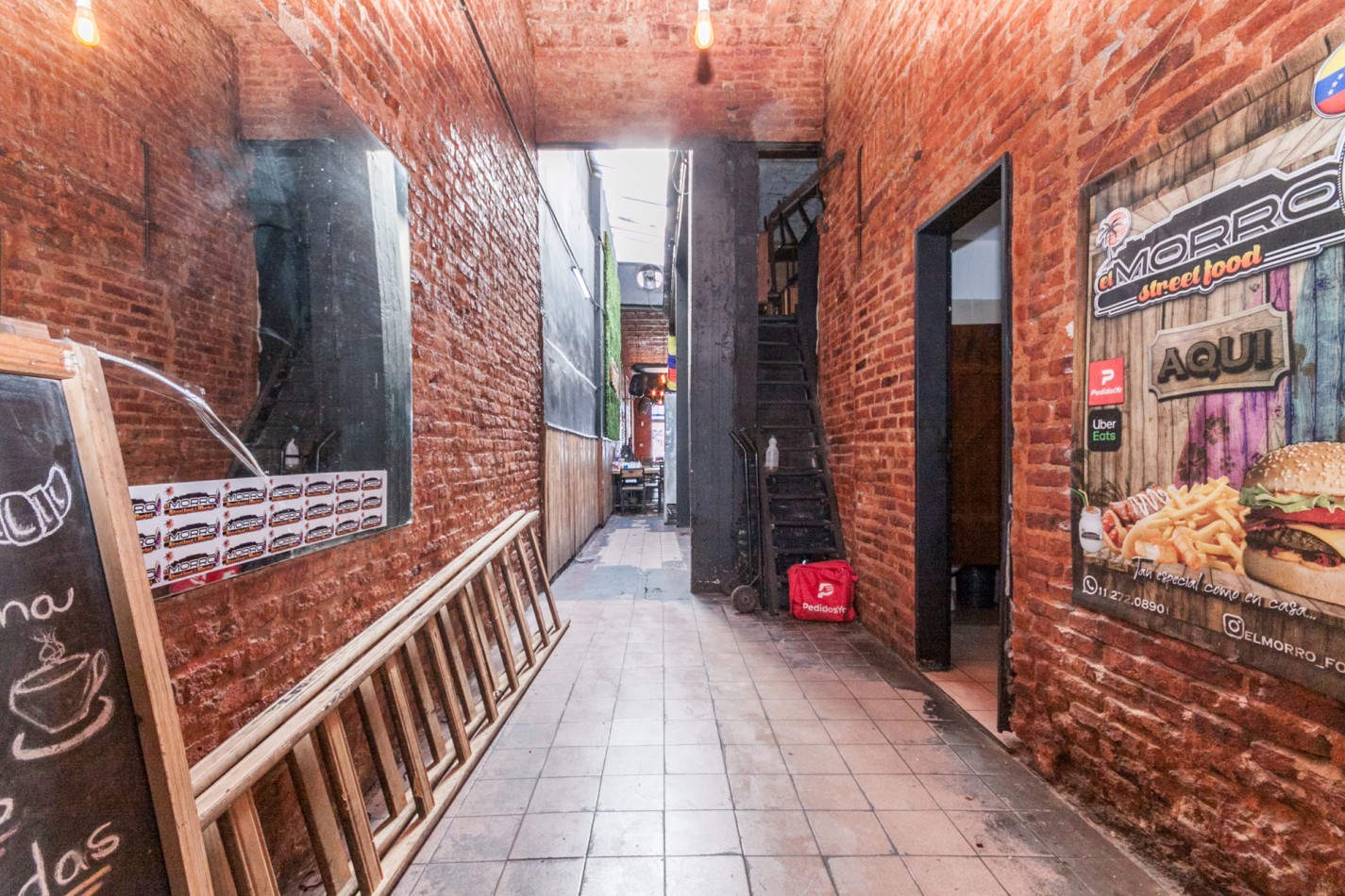 VENTA FONDO DE COMERCIO - RESTO BAR "EL MORRO STREET FOOD" - EXCELENTE UBICACION S/ Av. Hipolito Yrigoyen al 4200
