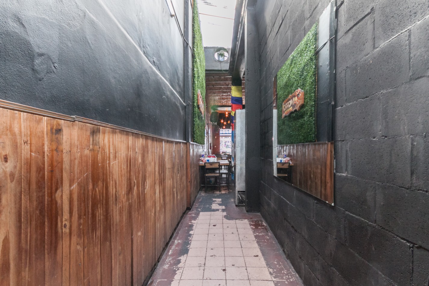 VENTA FONDO DE COMERCIO - RESTO BAR "EL MORRO STREET FOOD" - EXCELENTE UBICACION S/ Av. Hipolito Yrigoyen al 4200