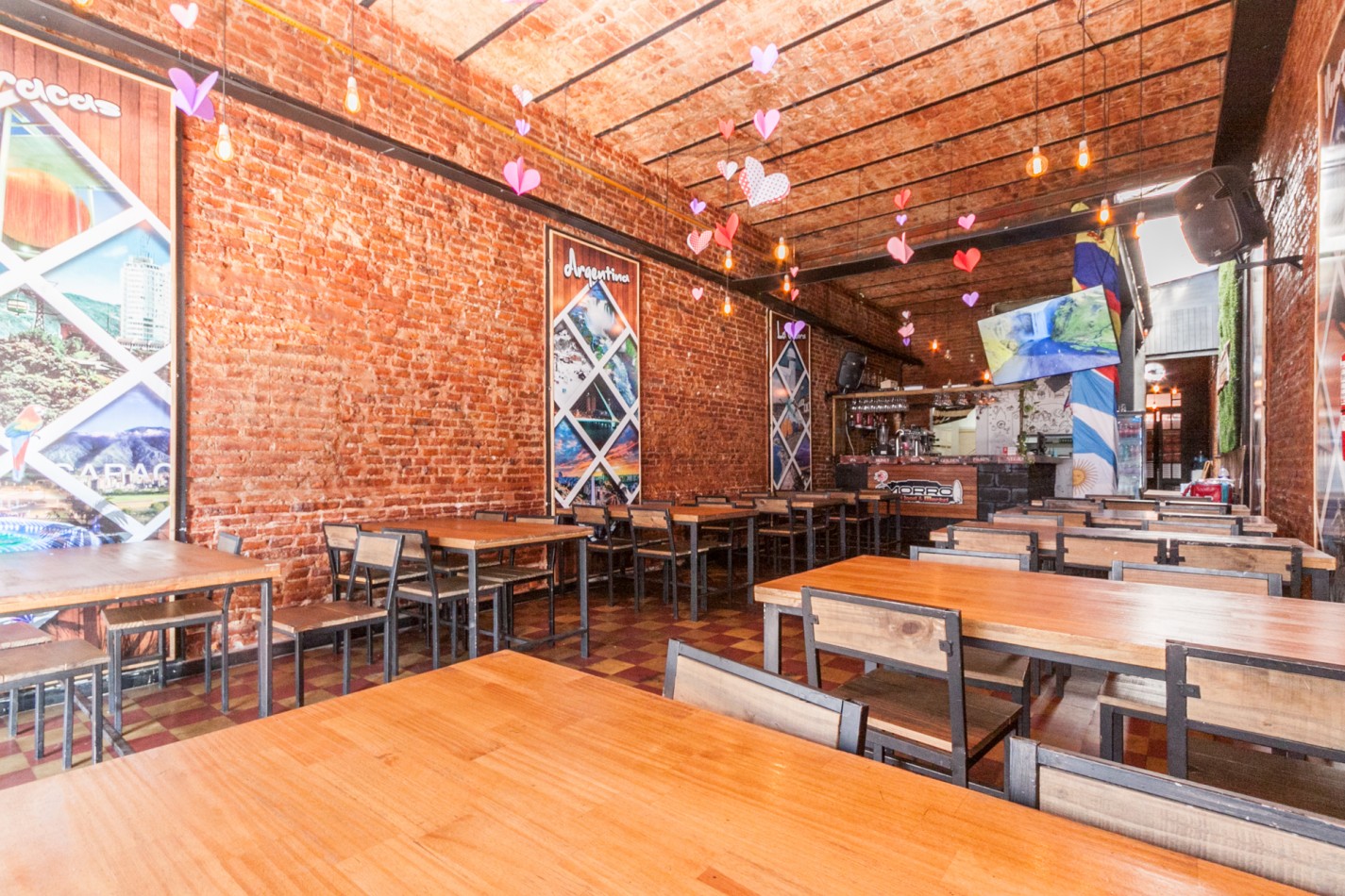 VENTA FONDO DE COMERCIO - RESTO BAR "EL MORRO STREET FOOD" - EXCELENTE UBICACION S/ Av. Hipolito Yrigoyen al 4200