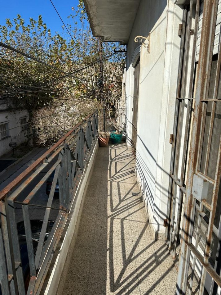 PH al Frente 3 Amb. con balcon pasante, amplia terraza c/Lavadero y parrila