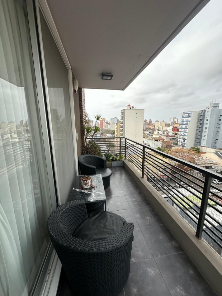 IMPECABLE DEPARTAMENTO DE 3 AMB. AL FRENTE C/COCHERA (Muy Amplia) - PISO ALTO CON PALIER PRIVADO - CARLOS GARDEL AL 100