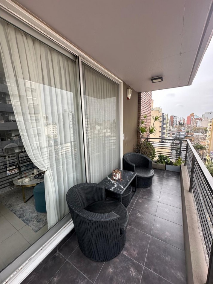 IMPECABLE DEPARTAMENTO DE 3 AMB. AL FRENTE C/COCHERA (Muy Amplia) - PISO ALTO CON PALIER PRIVADO - CARLOS GARDEL AL 100