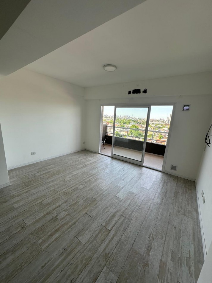 IMPECABLE MONOAMBIENTE DE 46 m2 DIVISIBLE - TIPO LOFT - CON DOBLE BALCON y VISTA DESPEJADA - CONTRAFRENTE