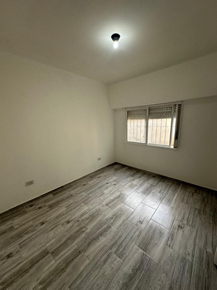 2 AMB. CON PATIO 60 m2 Totales - RECICLADO A NUEVO - PLANTA BAJA - ESCRITURA BONIFICADA - AV. San Martin 2100 - Lanus Oeste