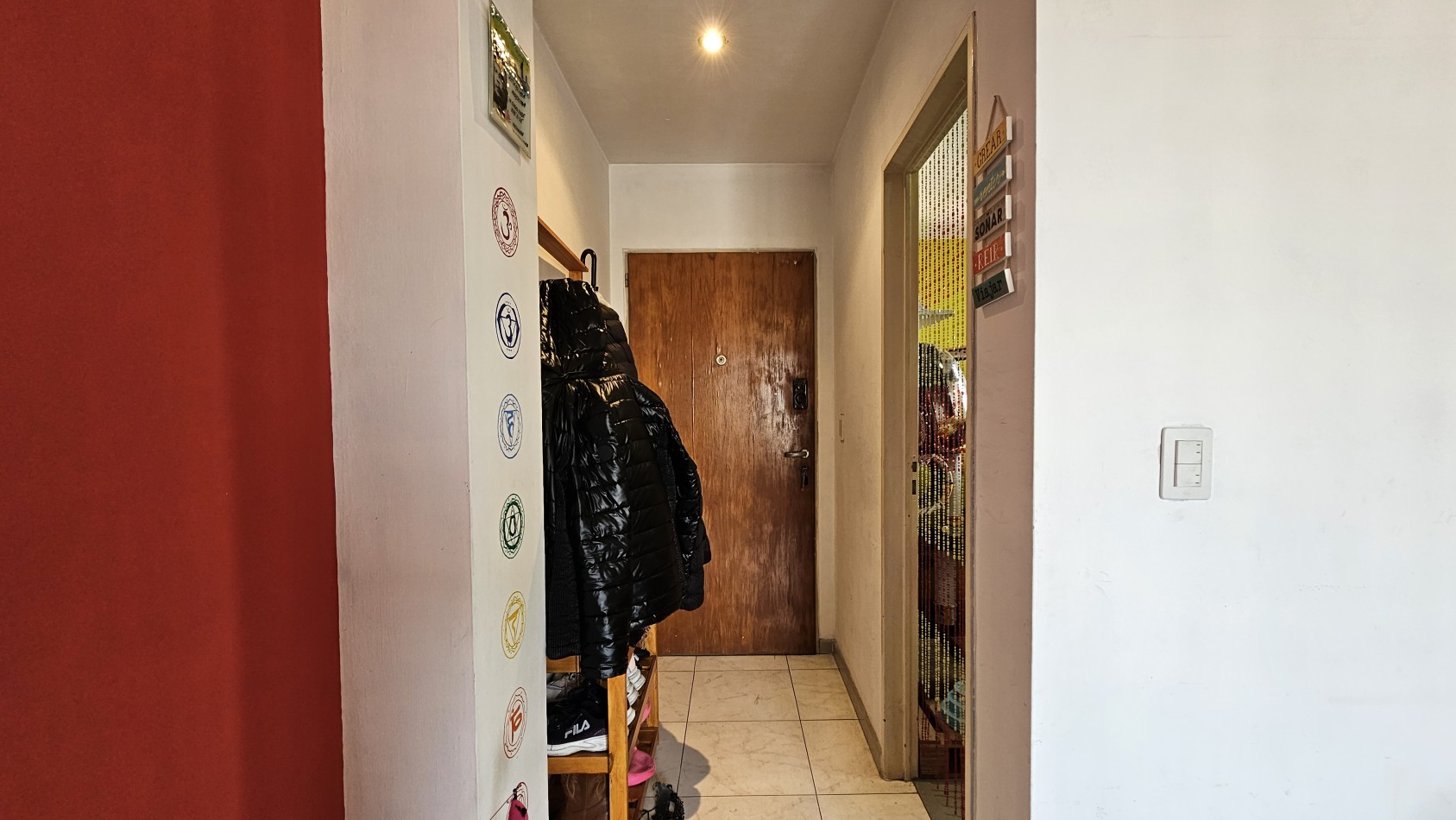 AMPLIO SEMIPISO DE 2 AMB. C/ COCHERA EN PISO ALTO EN VENTA - LAS PIEDRAS 1400 - LANUS ESTE