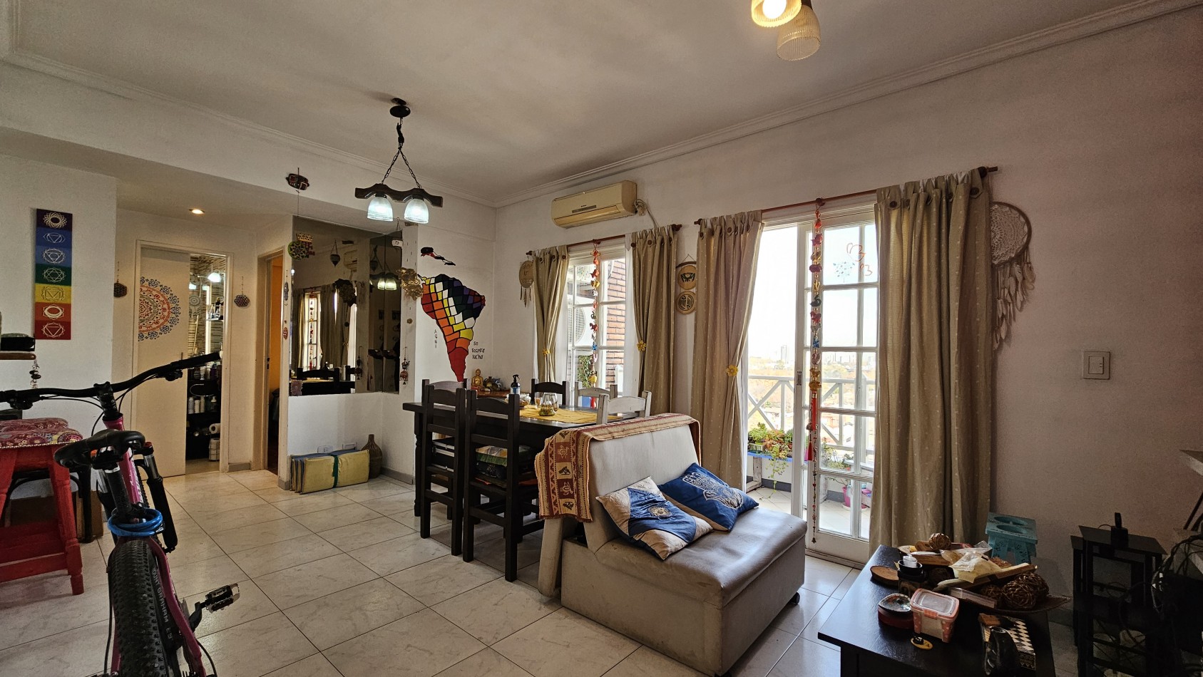 AMPLIO SEMIPISO DE 2 AMB. C/ COCHERA EN PISO ALTO EN VENTA - LAS PIEDRAS 1400 - LANUS ESTE