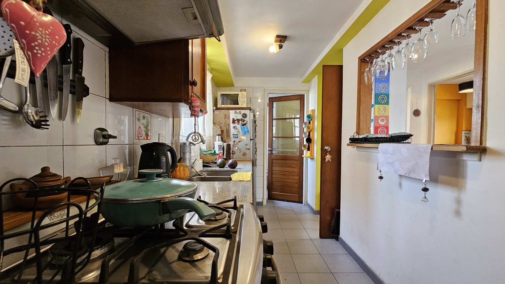 AMPLIO SEMIPISO DE 2 AMB. C/ COCHERA EN PISO ALTO EN VENTA - LAS PIEDRAS 1400 - LANUS ESTE