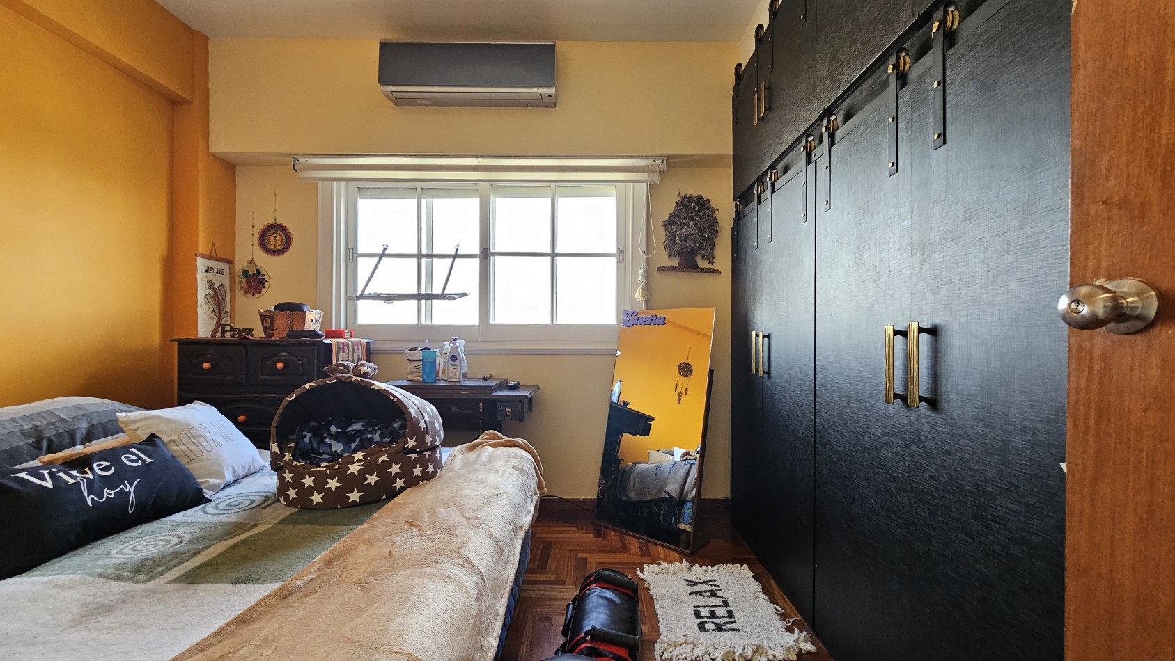 AMPLIO SEMIPISO DE 2 AMB. C/ COCHERA EN PISO ALTO EN VENTA - LAS PIEDRAS 1400 - LANUS ESTE