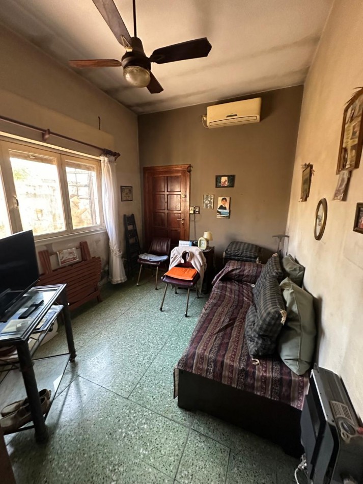 CASA A RECICLAR SOBRE LOTE DE 8,66 x 26 m2 - MANUEL OCAMPO al 1600 - LANUS OESTE