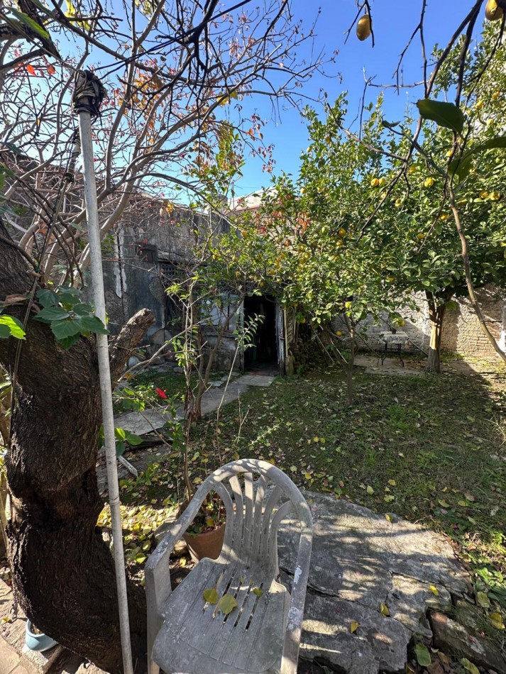 CASA A RECICLAR SOBRE LOTE DE 8,66 x 26 m2 - MANUEL OCAMPO al 1600 - LANUS OESTE