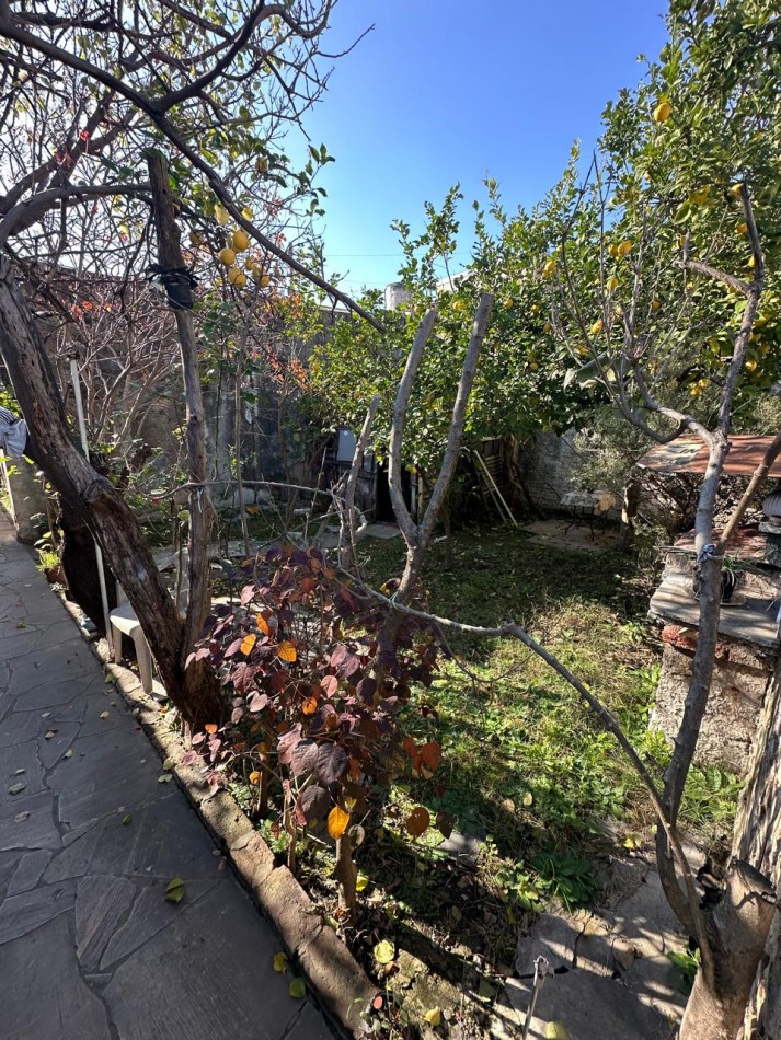 CASA A RECICLAR SOBRE LOTE DE 8,66 x 26 m2 - MANUEL OCAMPO al 1600 - LANUS OESTE