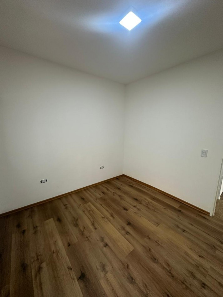 PH 3 AMBIENTES CON PATIO Y TERRAZA EN ALQUILER - BOLIVIA 2100 - LANUS OESTE