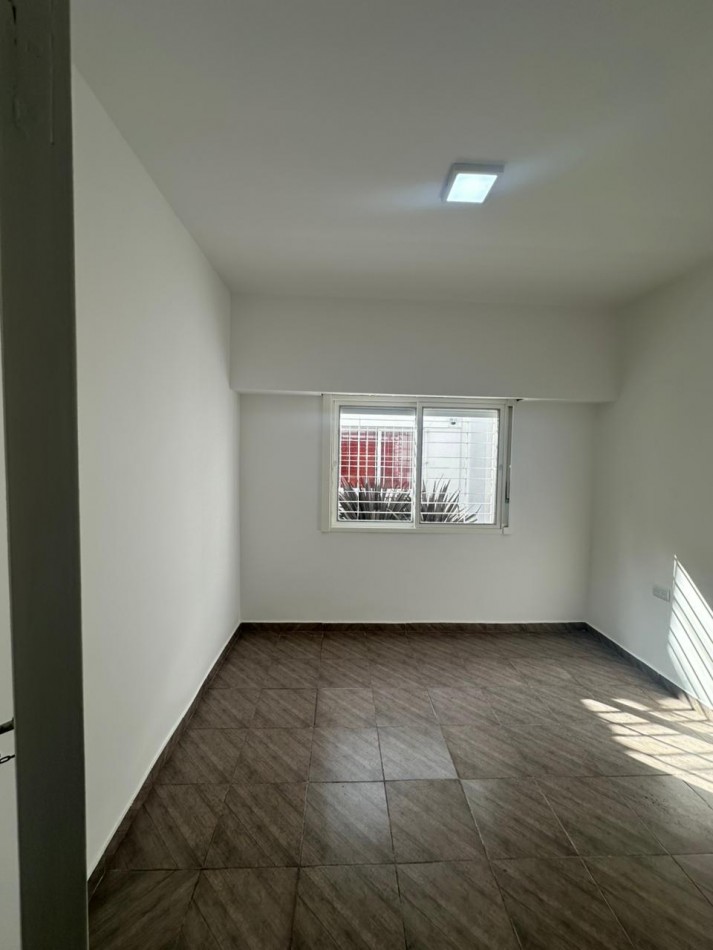 PH 3 AMBIENTES CON PATIO Y TERRAZA EN ALQUILER - BOLIVIA 2100 - LANUS OESTE