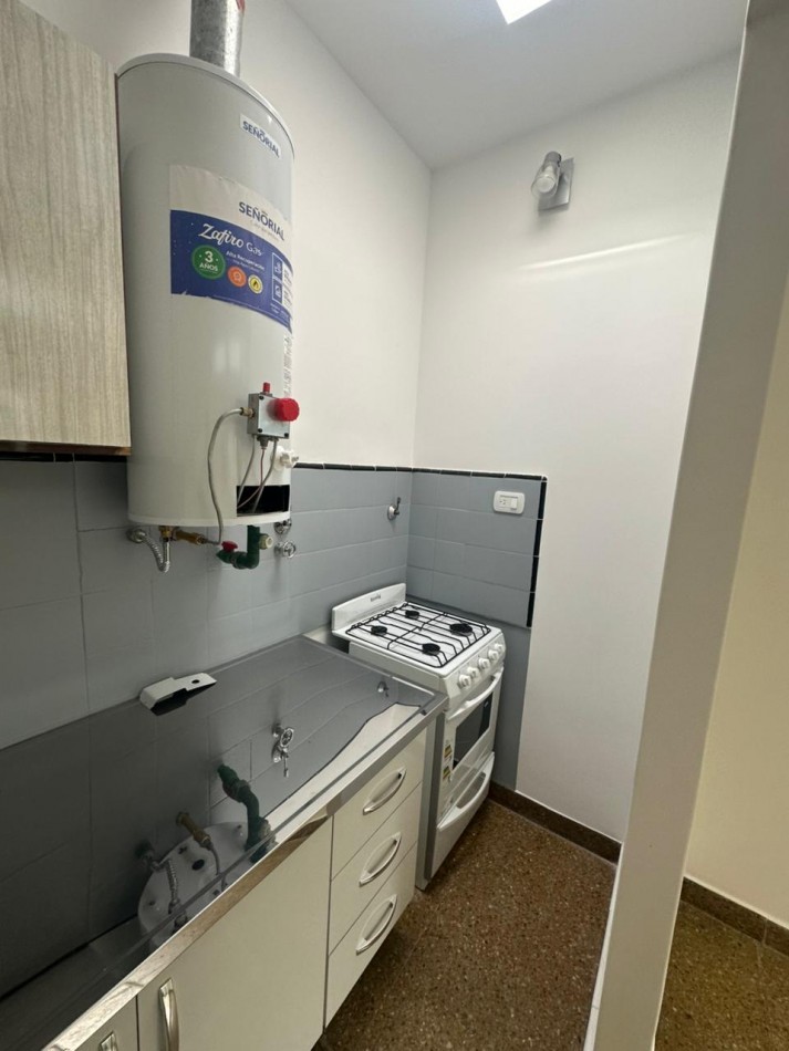 PH 3 AMBIENTES CON PATIO Y TERRAZA EN ALQUILER - BOLIVIA 2100 - LANUS OESTE