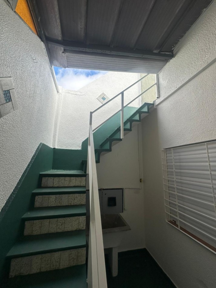 PH 3 AMBIENTES CON PATIO Y TERRAZA EN ALQUILER - BOLIVIA 2100 - LANUS OESTE