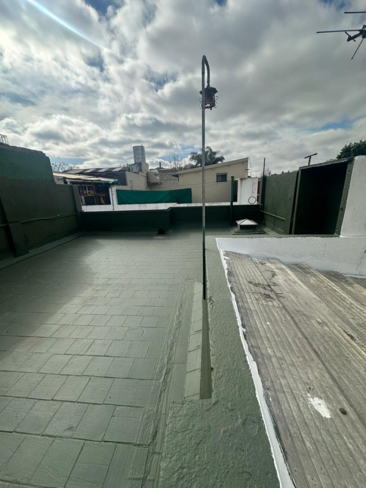 PH 3 AMBIENTES CON PATIO Y TERRAZA EN ALQUILER - BOLIVIA 2100 - LANUS OESTE