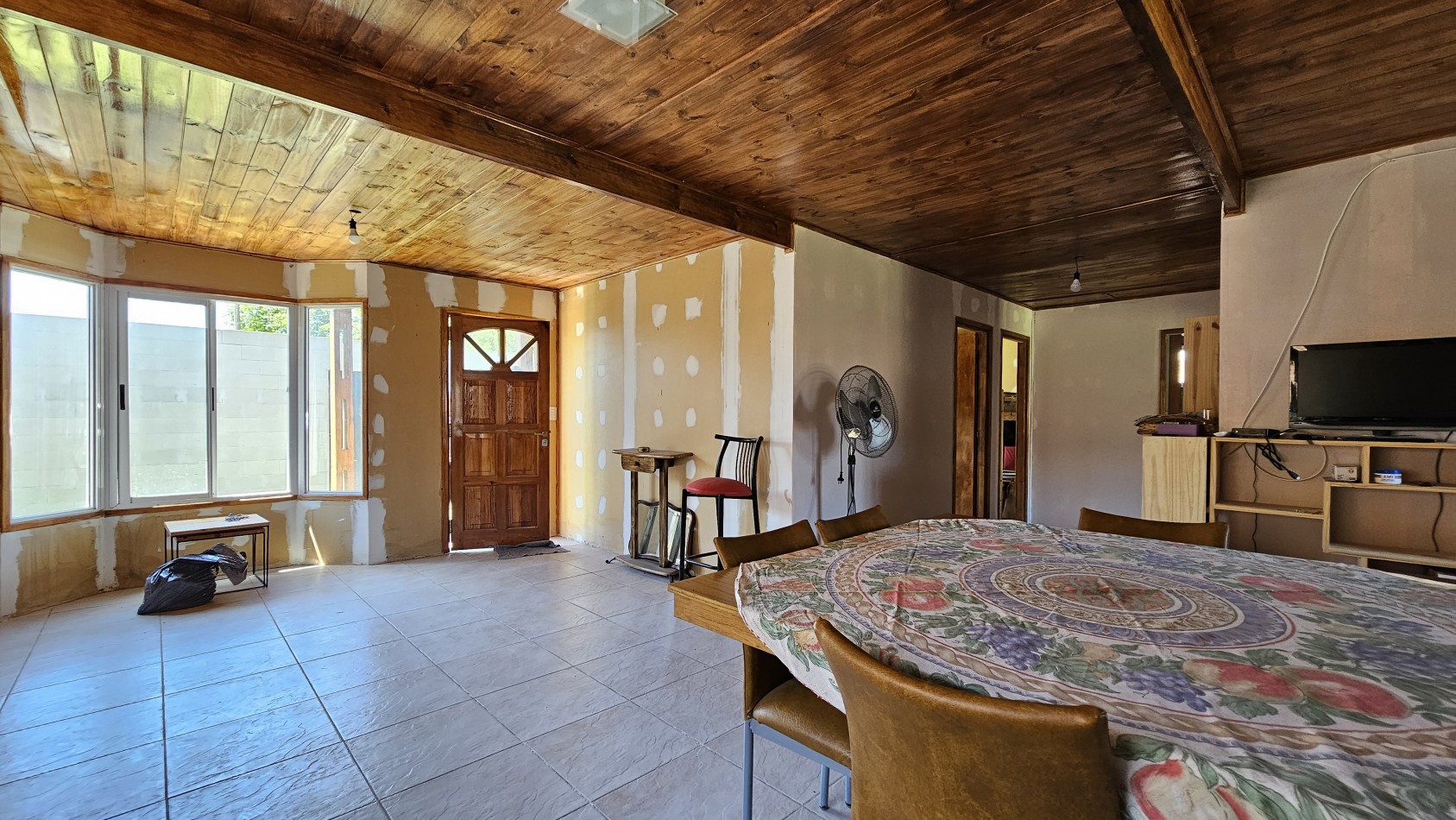 U$S 54.900 (Financiamos el 40% privado) - Casa de fin de semana - LAS FLORES a 190 km de Bs. As