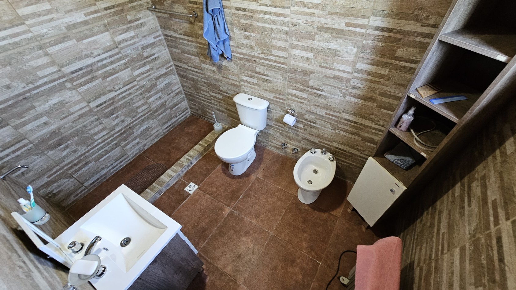 U$S 54.900 (Financiamos el 40% privado) - Casa de fin de semana - LAS FLORES a 190 km de Bs. As