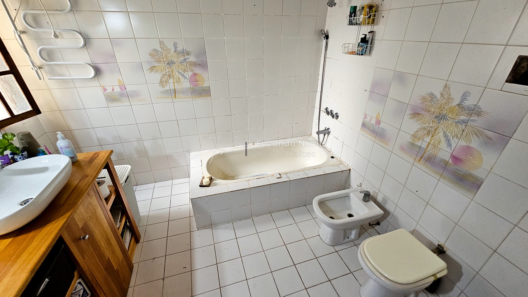 U$S 72.000 - APTO CREDITO - Dto. de 3 ambientes de 95 m2 patio y balcon