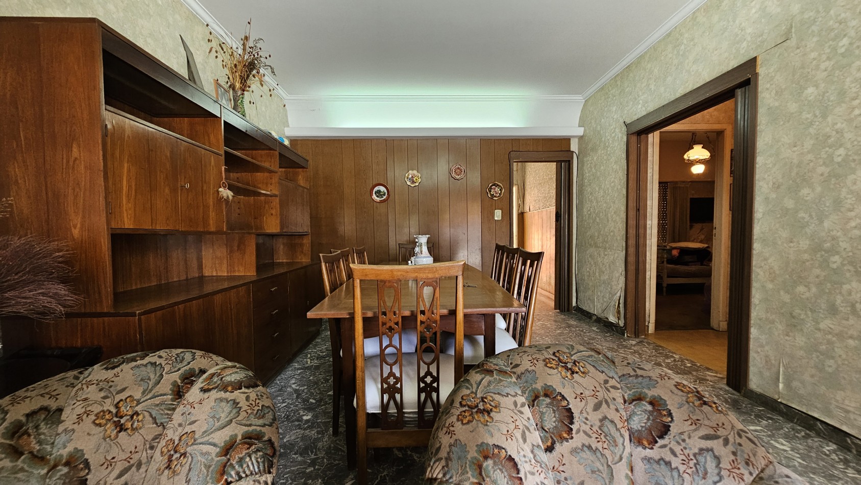 U$S 68.000 VENTA - Casa de 3 amb. (a reciclar) + DTO. en 1er piso. - Maradona (ex-Rio de Janeiro) al 1600