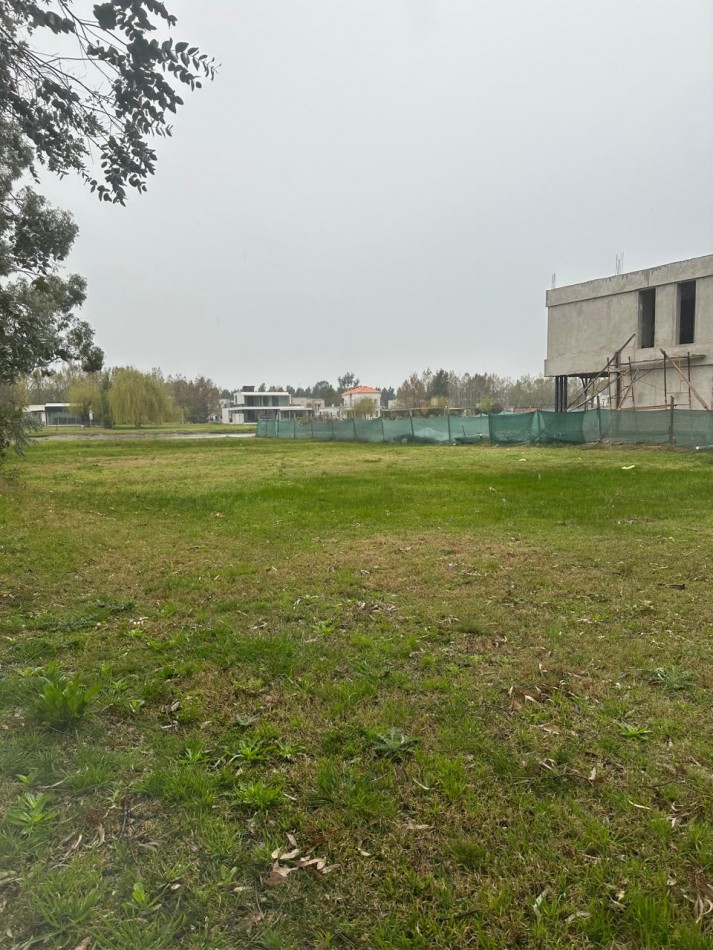 CLUB DE CAMPO MIRALAGOS 2 - LOTE 104 (LA MEJOR UBICACION) - LAGUNA BARRANCAS - ACEPTA PERMUTA PARCIAL