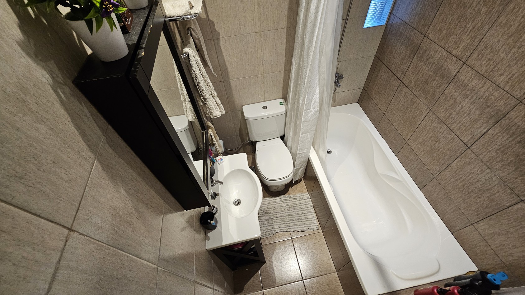 U$S 56.900 - VENTA PH de 3 amb. interno con patio, muy buen estado - NO ABONA EXPENSAS - Oportunidad!