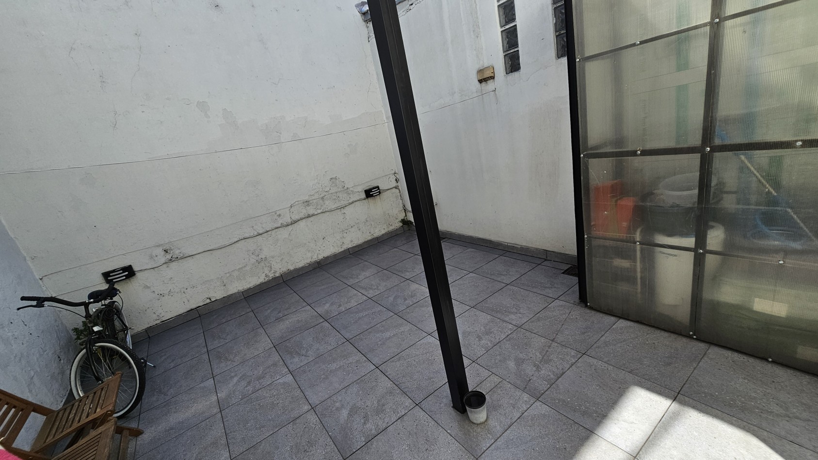 DUPLEX DE 3 AMB. CON COCHERA y PATIO - Padilla 300 - Gerli