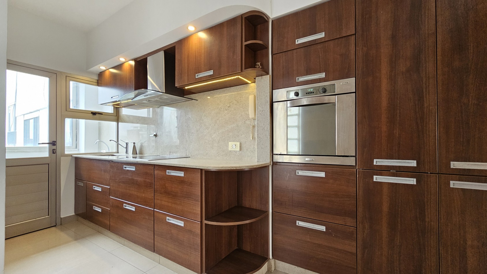 *U$S 137.000* Dpto 3 amb. C/balcon en venta - M. Brin 2800 - LANUS CENTRO