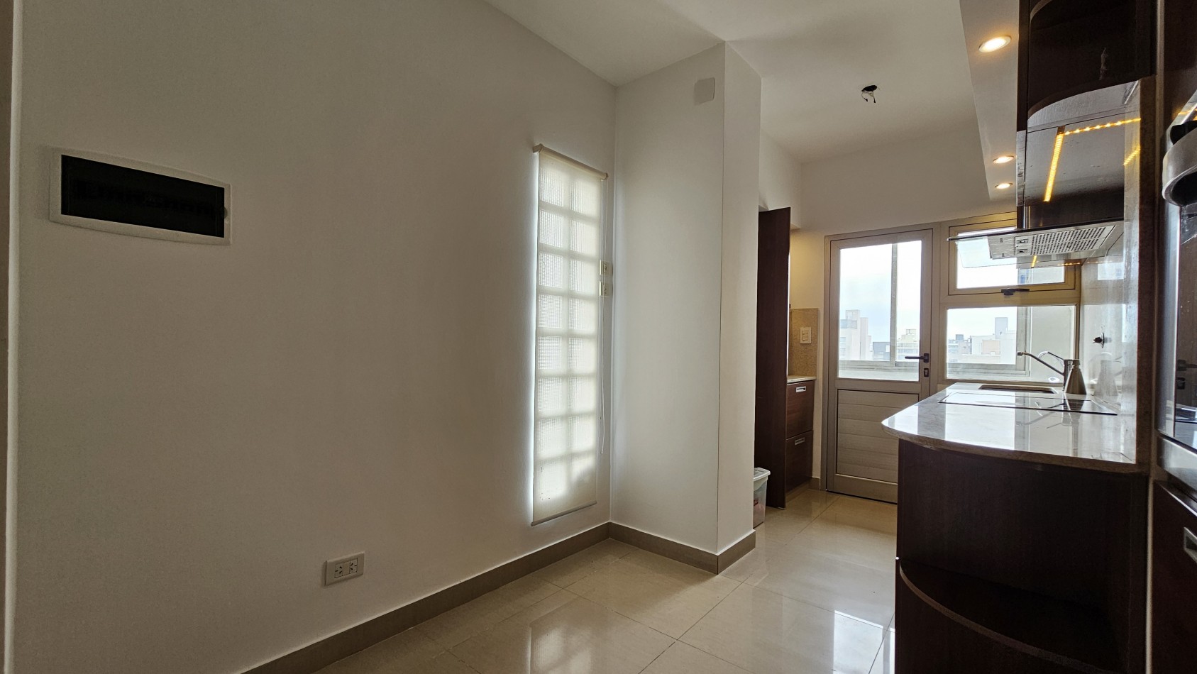 *U$S 137.000* Dpto 3 amb. C/balcon en venta - M. Brin 2800 - LANUS CENTRO