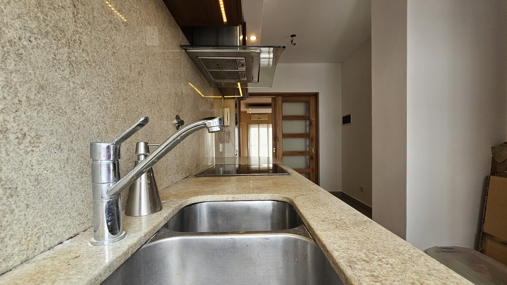 *U$S 137.000* Dpto 3 amb. C/balcon en venta - M. Brin 2800 - LANUS CENTRO