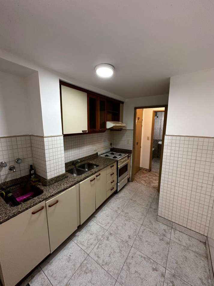 AMPLIO MONOAMBIENTE LATERAL EN ALQUILER A METROS DE LA ESTACION  - ALEM 1300 - BANFIELD