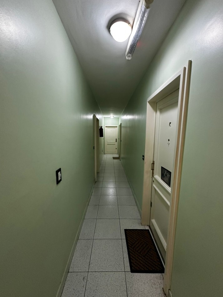 AMPLIO MONOAMBIENTE LATERAL EN ALQUILER A METROS DE LA ESTACION  - ALEM 1300 - BANFIELD