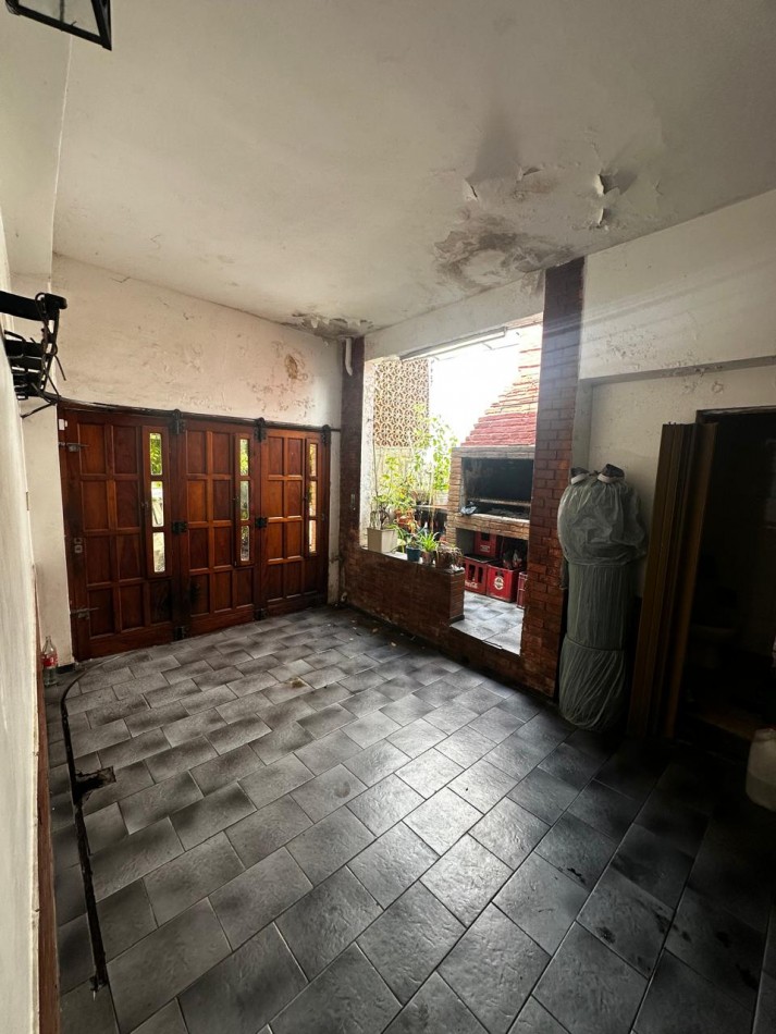 **u$s 58.000.-** - PH AL FRENTE 3 AMB. CON COCHERA y PEQUEÑO PATIO - ALFREDO PALACIOS 1000 - GERLI