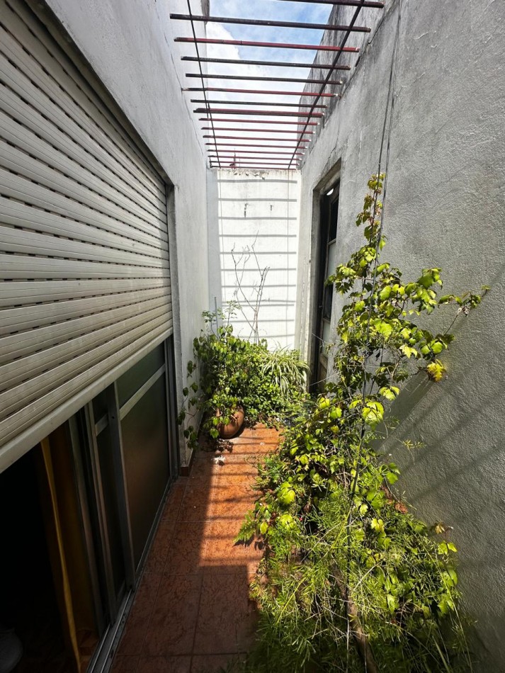 **u$s 58.000.-** - PH AL FRENTE 3 AMB. CON COCHERA y PEQUEÑO PATIO - ALFREDO PALACIOS 1000 - GERLI