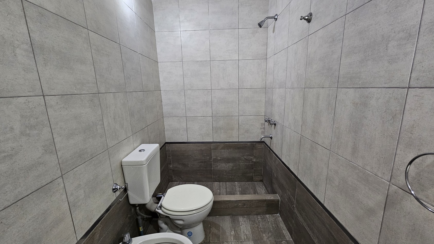 **$490.000 x mes** - Dto. de 2 amb. c/patio. S/Expensas - Resistencia la 700