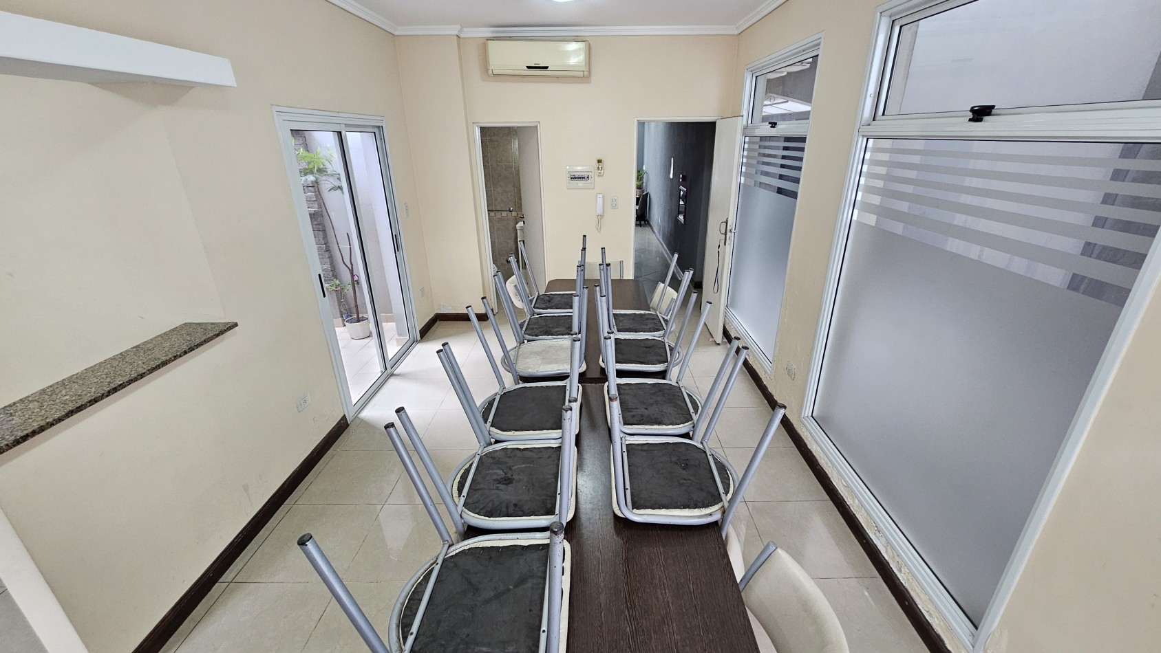 **u$s 95.000** - Venta Dto. de 3 amb. - 7mo piso - Margarita Weild 1500 - Lanus Este