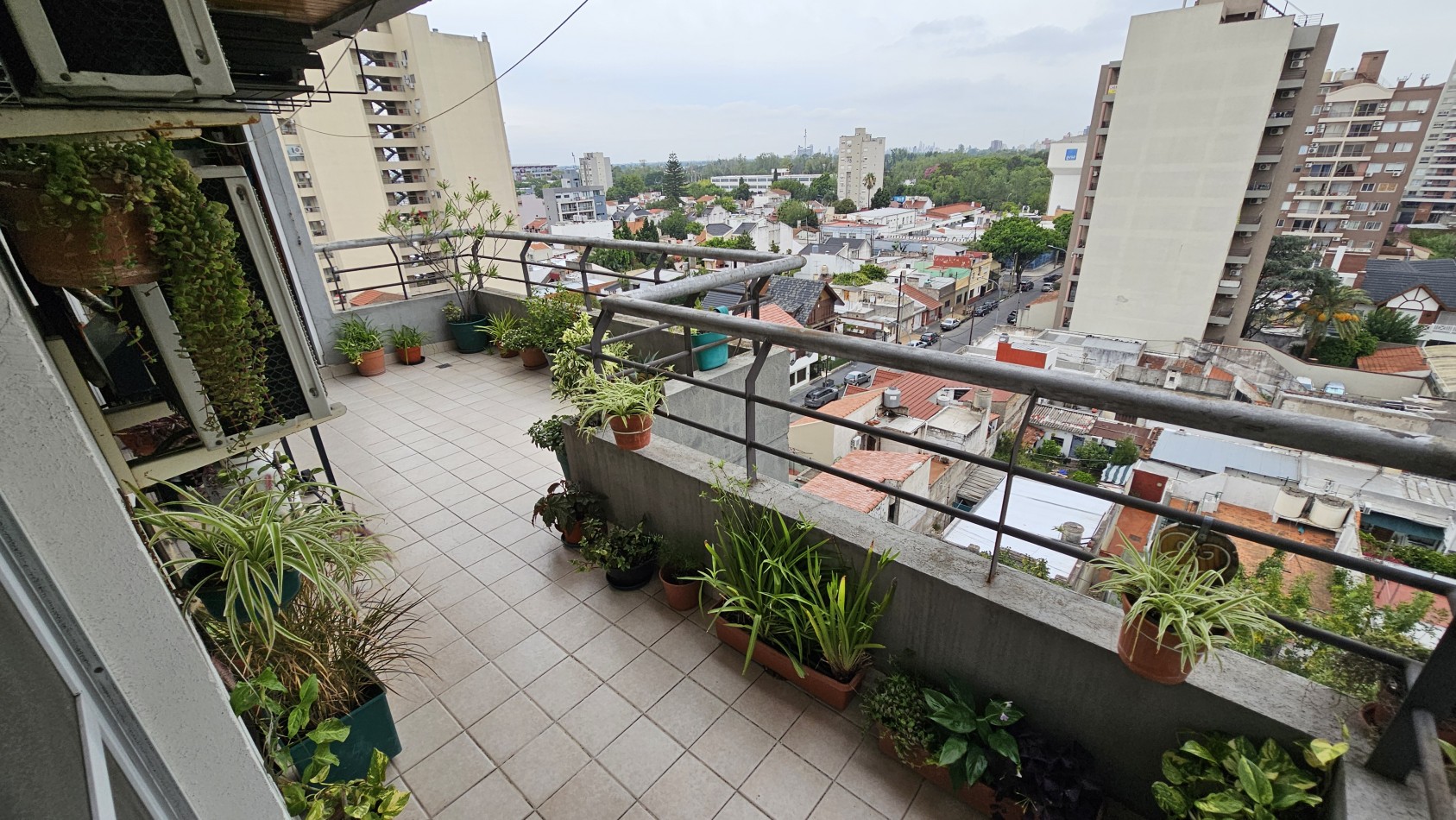 **u$s 95.000** - Venta Dto. de 3 amb. - 7mo piso - Margarita Weild 1500 - Lanus Este