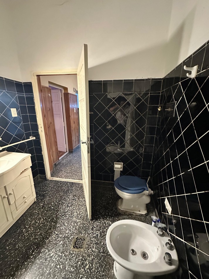 **$440.000.-** - ALQUILER - Depto Interno 2 amb. y medio Amplio - Moreno al 2300 e/Murature y Humahuaca - Lanus Oeste 