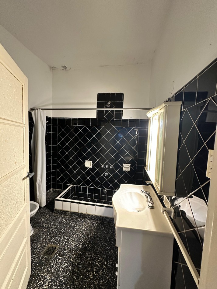 **$440.000.-** - ALQUILER - Depto Interno 2 amb. y medio Amplio - Moreno al 2300 e/Murature y Humahuaca - Lanus Oeste 