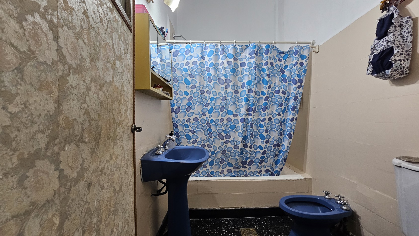 **u$s 52.000.-** - Departamento de 3 ambientes en venta en Humberto Primo al 2300, Lanus.