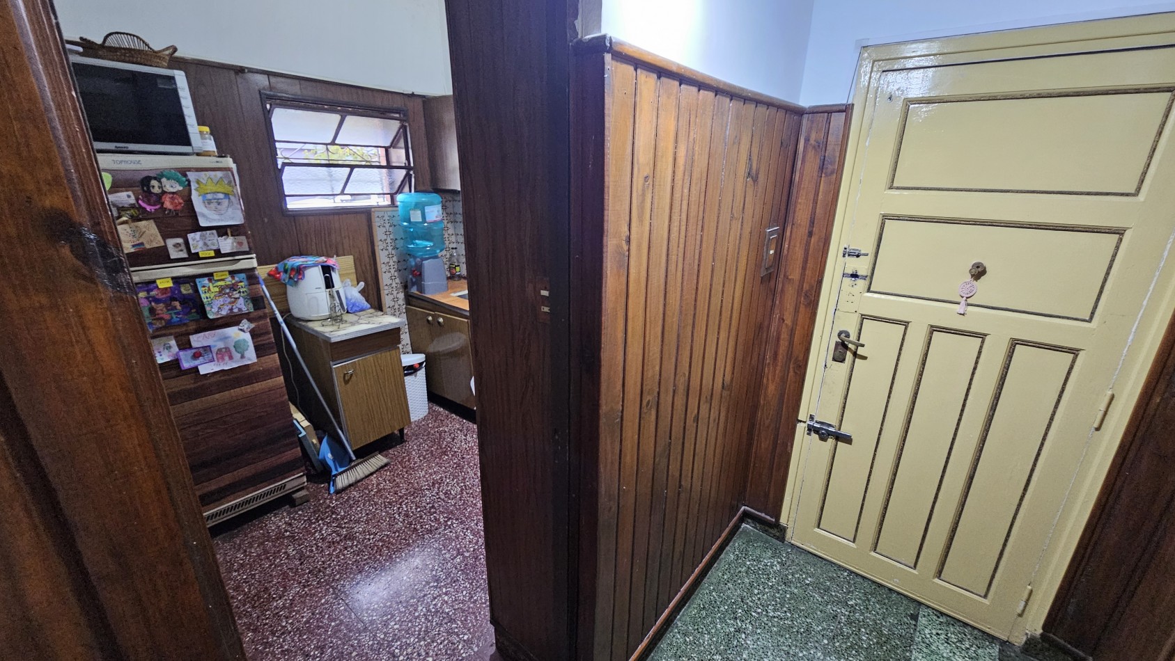 **u$s 52.000.-** - Departamento de 3 ambientes en venta en Humberto Primo al 2300, Lanus.