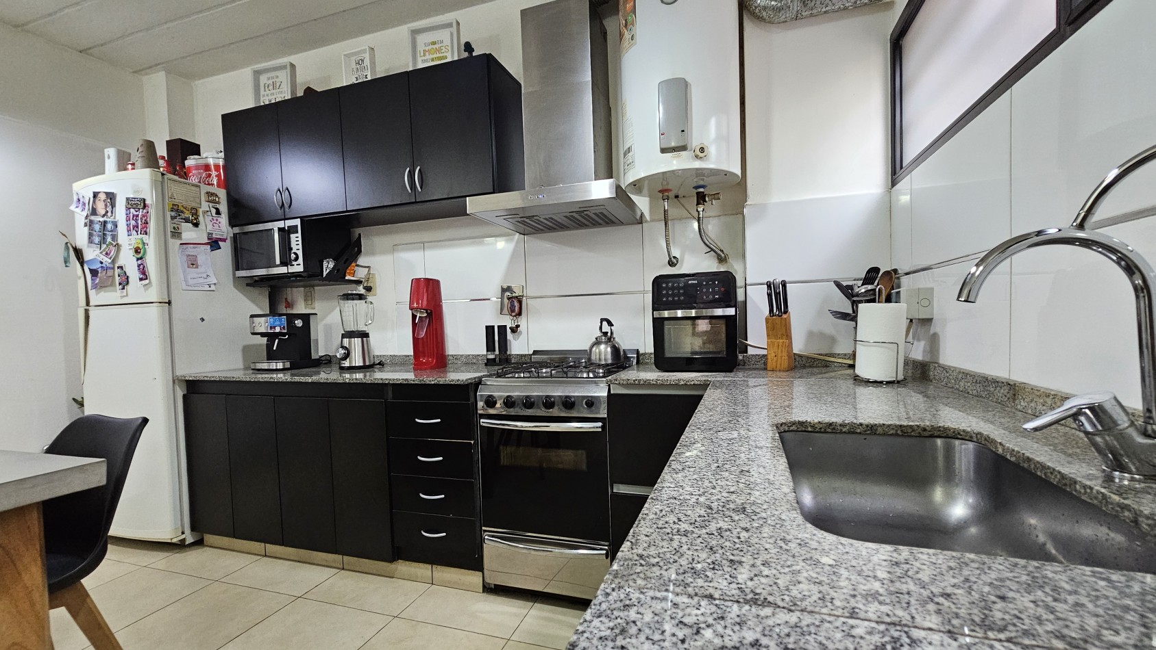 **u$s 79.900.-** - Departamento 3 Amb. C/Espacio Guardacoches y Parrilla en venta.- J. V. Gonzalez al 1400 - Lanus Oeste