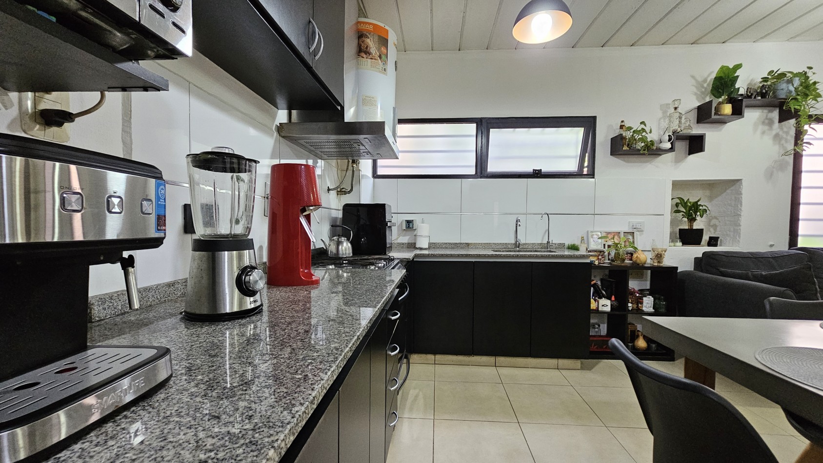 **u$s 79.900.-** - Departamento 3 Amb. C/Espacio Guardacoches y Parrilla en venta.- J. V. Gonzalez al 1400 - Lanus Oeste