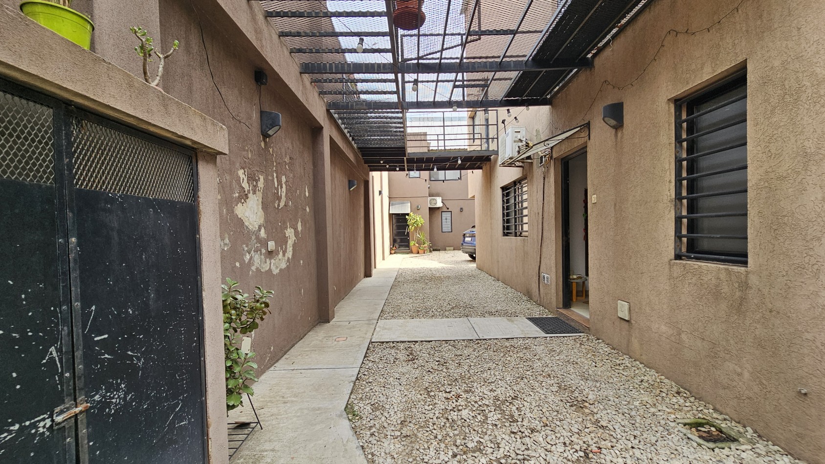 **u$s 79.900.-** - Departamento 3 Amb. C/Espacio Guardacoches y Parrilla en venta.- J. V. Gonzalez al 1400 - Lanus Oeste