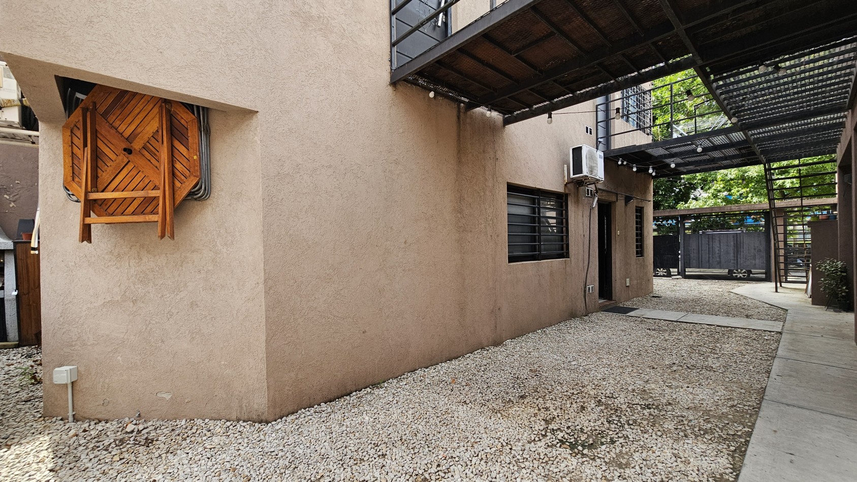 **u$s 79.900.-** - Departamento 3 Amb. C/Espacio Guardacoches y Parrilla en venta.- J. V. Gonzalez al 1400 - Lanus Oeste