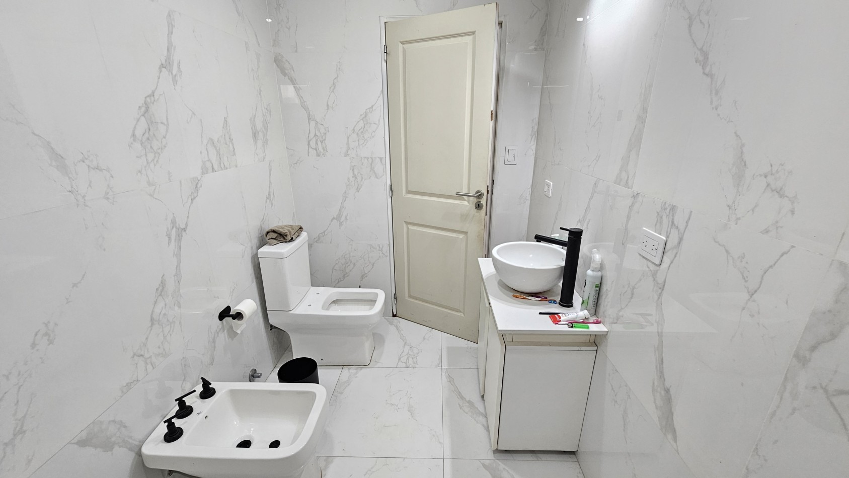 **u$s 75.000.-** (SOLO HASTA EL 30 de ABRIL) - Casa de 4 amb con parque y pileta, NUEVA, Lote propio - Benigno Cal 600 - Tristan Suarez - Ezeiza