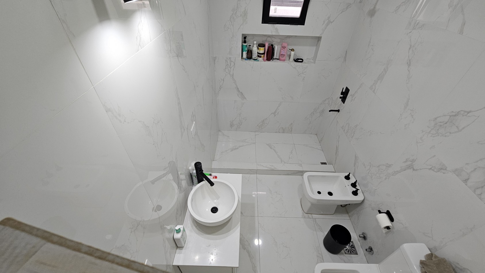 **u$s 75.000.-** (SOLO HASTA EL 30 de ABRIL) - Casa de 4 amb con parque y pileta, NUEVA, Lote propio - Benigno Cal 600 - Tristan Suarez - Ezeiza