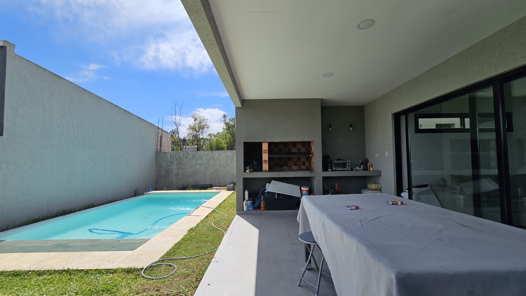 **u$s 75.000.-** (SOLO HASTA EL 30 de ABRIL) - Casa de 4 amb con parque y pileta, NUEVA, Lote propio - Benigno Cal 600 - Tristan Suarez - Ezeiza