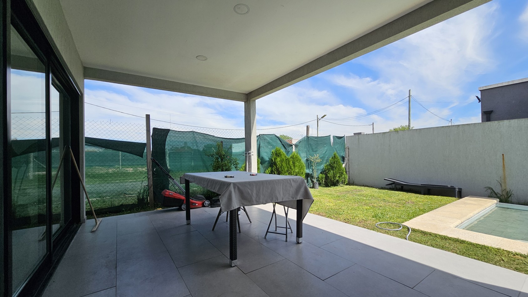 **u$s 75.000.-** (SOLO HASTA EL 30 de ABRIL) - Casa de 4 amb con parque y pileta, NUEVA, Lote propio - Benigno Cal 600 - Tristan Suarez - Ezeiza